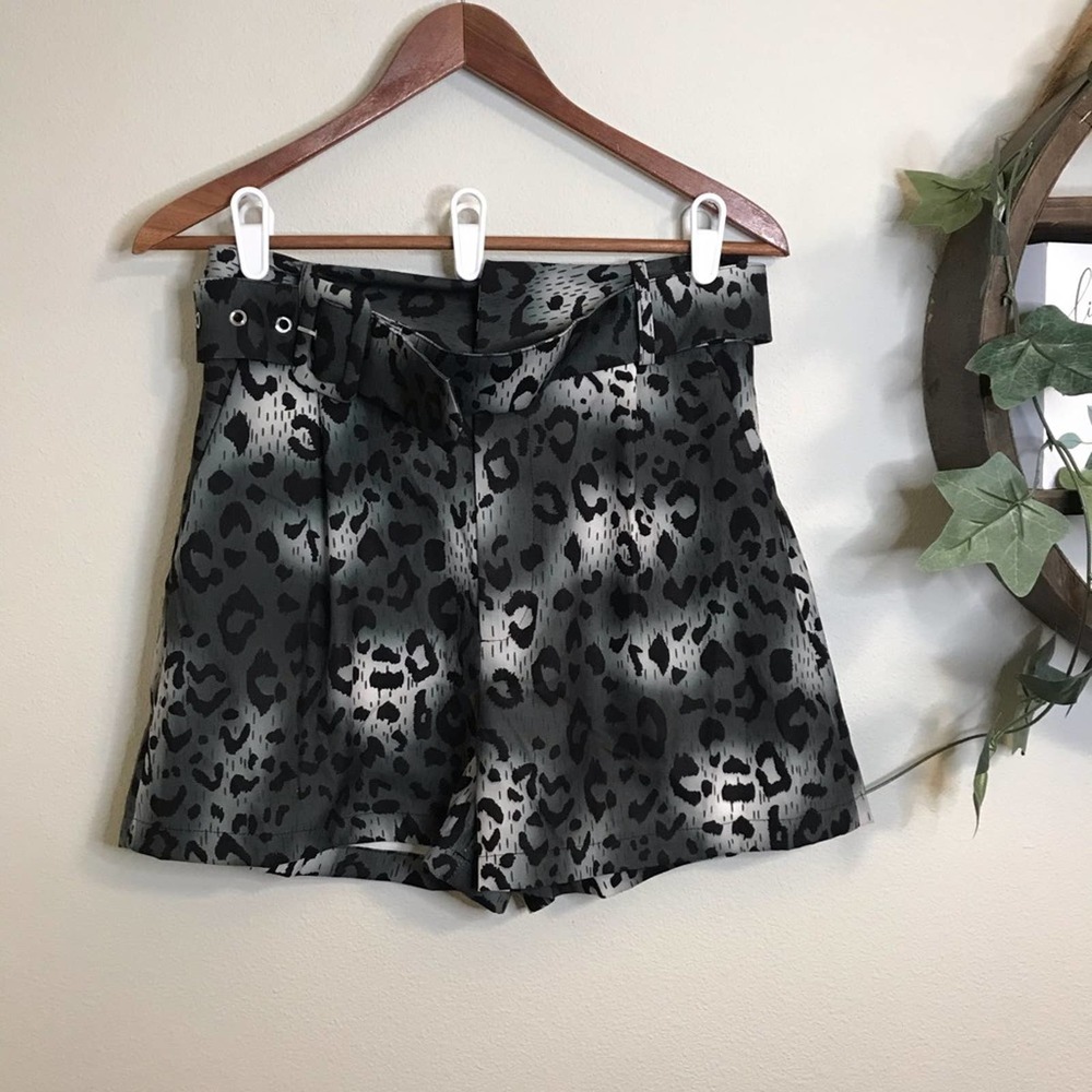 Her... bottari cheetah print size S